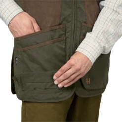 2023 Harkila Mens Rannoch HSP Shooting Waistcoat 110117178 - Willow Green Colour Willow Green -Equestrian Clothing Sales 202320Harkila20Mens20Rannoch20HSP20Shooting20Waistcoat2011011717820 20Willow20Green20Close20Up202.700x700