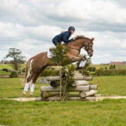 2022 Equilibrium Tri-Zone Impact Sports Boots Hind EQB11 - White -Equestrian Clothing Sales 5587 202220Equilibrium20Tri Zone20Impact20Sports20Boots20EQB1020 20White20Main20Lifestyle202.700x700