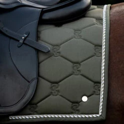 2022 PS Of Sweden Signature Dressage Cotton Saddle Pad 1110-022 - Forest Green -Equestrian Clothing Sales 5637 202220PS20Of20Sweden20Signature20Dressage20Cotton20Saddle20Pad201110 02220 2020Forest20Green20Lifestyle202.700x700