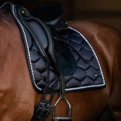 2023 PS Of Sweden Signature Dressage Saddle Pad 1110-040 - Black Colour Black -Equestrian Clothing Sales 5641 202220PS20Of20Sweden20Signature20Dressage20Saddle20Pad201110 04020 20Black20Lifestyle201.700x700