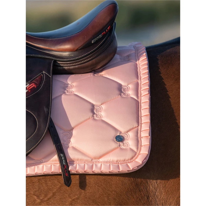 2023 PS Of Sweden Ruffle Jump Saddle Pad 1110-058 - Peach 4 2023 PS Of Sweden Ruffle Jump Saddle Pad 1110-058 - Peach - Image 2