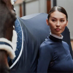 2023 Eskadron Dura Crystal Transport Rug 128831 353 - Navy -Equestrian Clothing Sales 6272 202320Eskadron20Dura20Crystal20Transport20Rug201288312035320 20Navy20Close20Up202.700x700