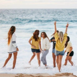 2023 Sun Bum Original SPF 30 Sunscreen Lotion 237ml SB32240 -Equestrian Clothing Sales 6336 202320Sun20Bum20Original20SPF203020Sunscreen20Lotion20237ml20SB3224020Lifestyle205.700x700