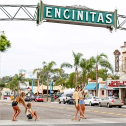 2023 Sun Bum Original SPF 30 Sunscreen Spray 170g SB322408 -Equestrian Clothing Sales 6338 202320Sun20Bum20Original20SPF203020Sunscreen20Spray20170g20SB32240820Lifestyle201.700x700