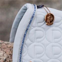 2023 Eskadron Platinum Softshell Saddle Cloth & Mesh Tendon Boots Bundle ESPB1 - Powder Blue -Equestrian Clothing Sales 6612 202320Eskadron20Platinum20Softshell20Saddle20Cloth2021553952031020 20Powder20Blue20Close20Up.2000x2000.700x700