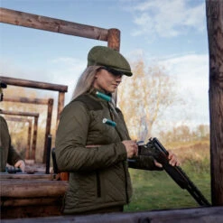 2023 Harkila Womens Ailsa Quilt Jacket 100124329 - Willow Green -Equestrian Clothing Sales 6685 202320Harkila20Womens20Ailsa20Quilt20Jacket2010012432920 20Willow20Green20Lifestyle203.700x700