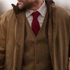 2023 Alan Paine Mens Combrook Tweed Gilet COMGWCT - Sage Colour Sage -Equestrian Clothing Sales 6965 202320Alan20Paine20Mens20Combrook20Tweed20Gilet20COMGWCT20 20Sage207.700x700