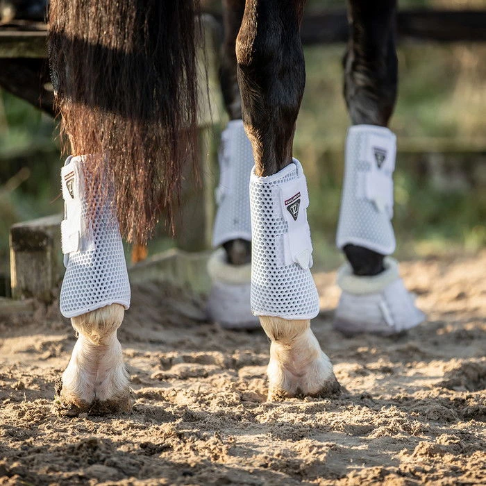 2022 Equilibrium Tri-Zone All Sports Boots 2883 - White Colour White 4 2022 Equilibrium Tri-Zone All Sports Boots 2883 - White Colour White - Image 2