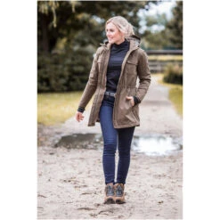 2022 Ariat Womens Argentium Insulator Parka Jacket 10041230 - Earth Colour Earth -Equestrian Clothing Sales F21 WMS ENGL GermanyLIfestyle G5A5267 RTL.700x700